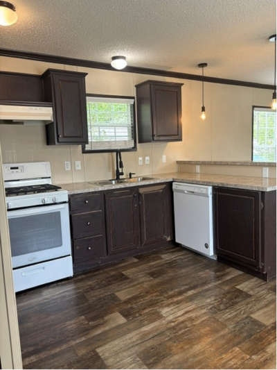 Photo 4 of 8 of home located at 43153 Frontenac Ave, #337 Sterling Heights, MI 48314