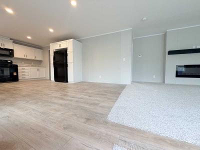 Photo 6 of 83 of home located at 534 E 37th Ave #679 Hobart, IN 46342