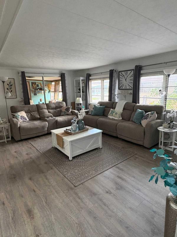 AGE 40+ PARK Mobile Home