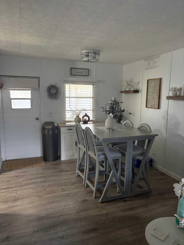 AGE 40+ PARK Mobile Home