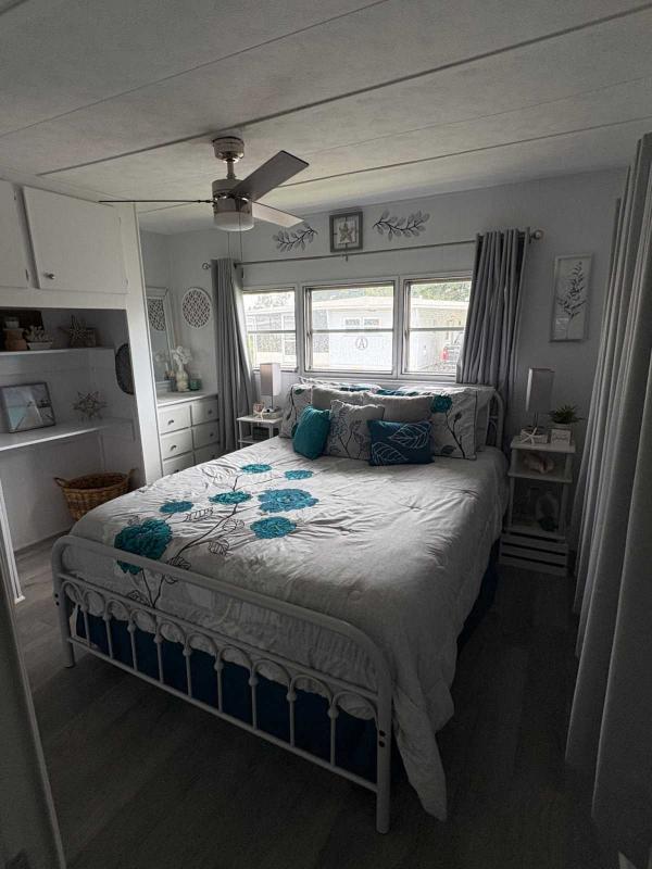 AGE 40+ PARK Mobile Home
