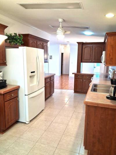 Photo 4 of 18 of home located at 3616 Asbury Dr Parrish, FL 34219