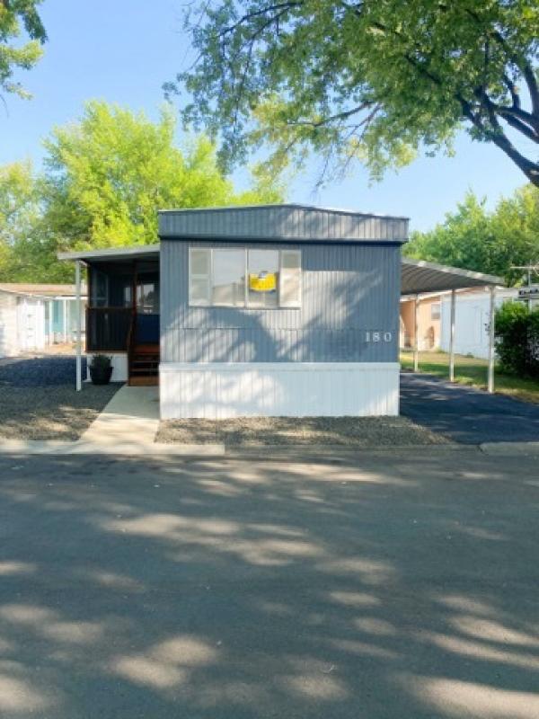 1980 FTWD Mobile Home For Sale