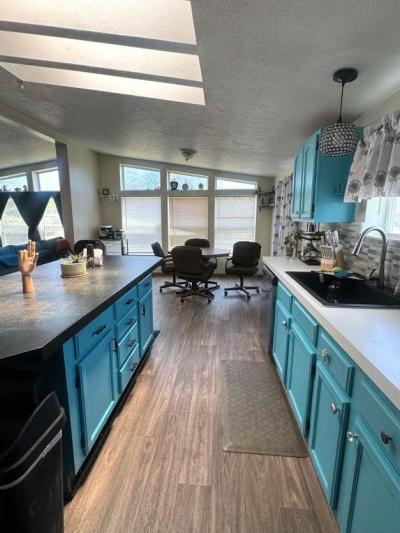 Photo 3 of 21 of home located at 24675 Frontier Circle Flat Rock, MI 48134