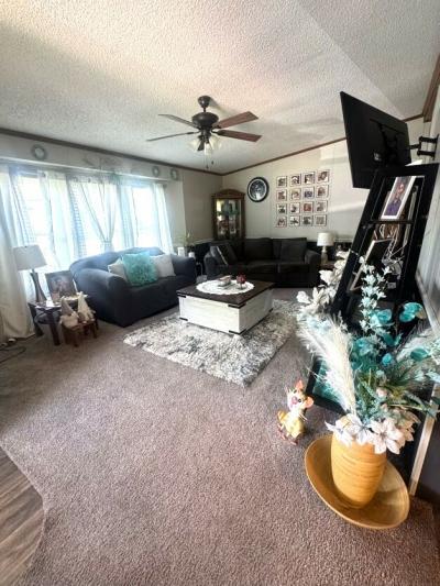 Photo 5 of 26 of home located at 25143 Mohawk Drive Flat Rock, MI 48134