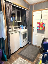 1988 Victorian Manufactured Home