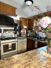 1988 Victorian Manufactured Home