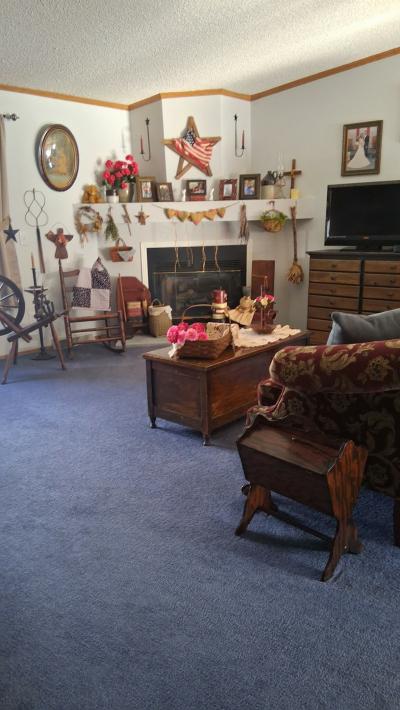 Photo 2 of 8 of home located at 188 W Cedar Street Palmyra, PA 17078