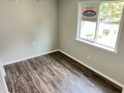 Photo 5 of 9 of home located at 1935 Todd Dr Arden Hills, MN 55112