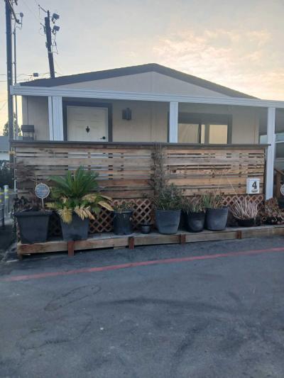 Mobile Home at 732 East Alosta Ave #4 Glendora, CA 91740