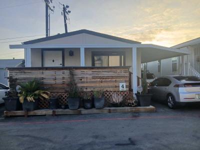 Photo 2 of 20 of home located at 732 East Alosta Ave #4 Glendora, CA 91740