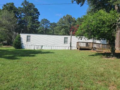 Photo 3 of 21 of home located at 460 Highway 142 Covington, GA 30014