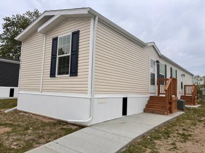 Mobile Home at 2326 Maclaren Dr Highland, MI 48357