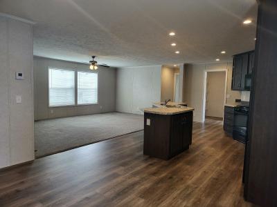 Photo 5 of 13 of home located at 5001 South Ave Lot 110 Toledo, OH 43615