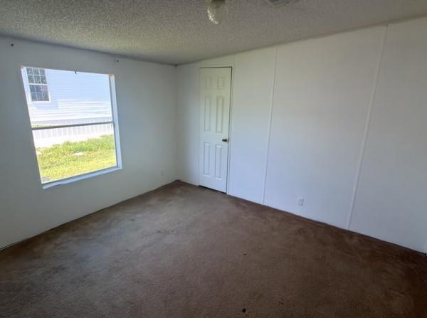 2001 Waverly mobile Home