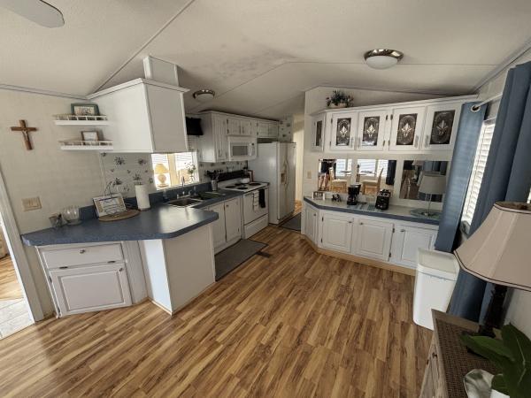 1997 CUTL 04610268J Mobile Home