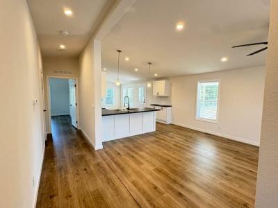 Photo 4 of 20 of home located at 13640 S E Highway 212 #124 Clackamas, OR 97015