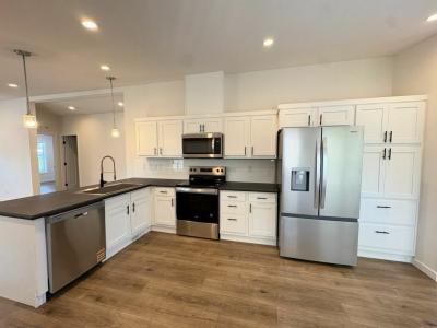 Photo 2 of 20 of home located at 13640 S E Highway 212 #124 Clackamas, OR 97015