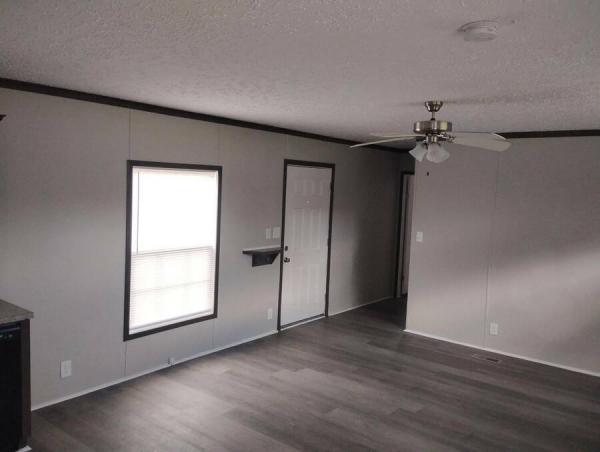 2022 270PU16663U  Home