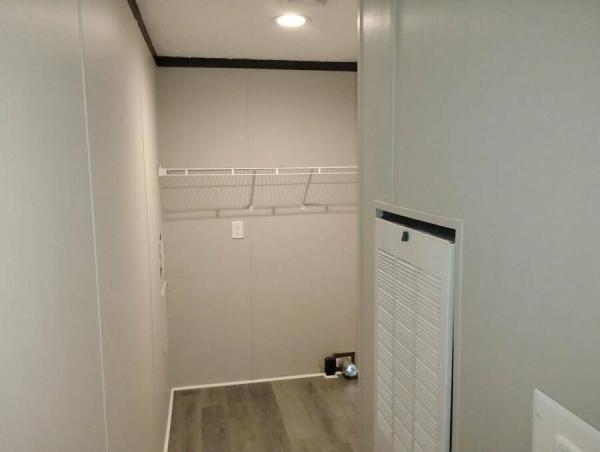 2022 270PU16663U  Home
