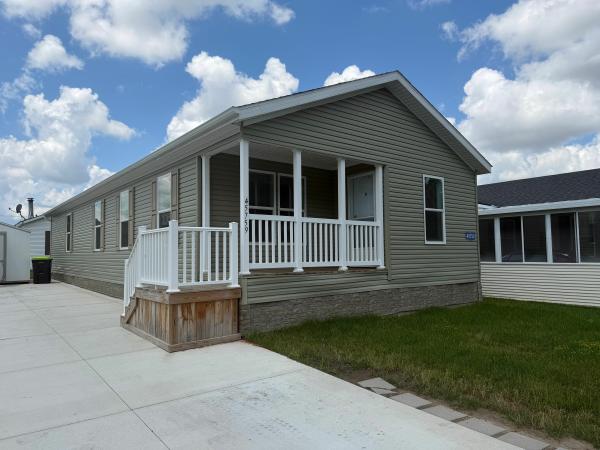 Photo 1 of 2 of home located at 45759 Bonaventure Dr., #1549 Macomb, MI 48044