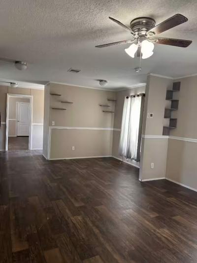 Photo 3 of 7 of home located at 8518 Gibsonton Dr 72 Gibsonton, FL 33534