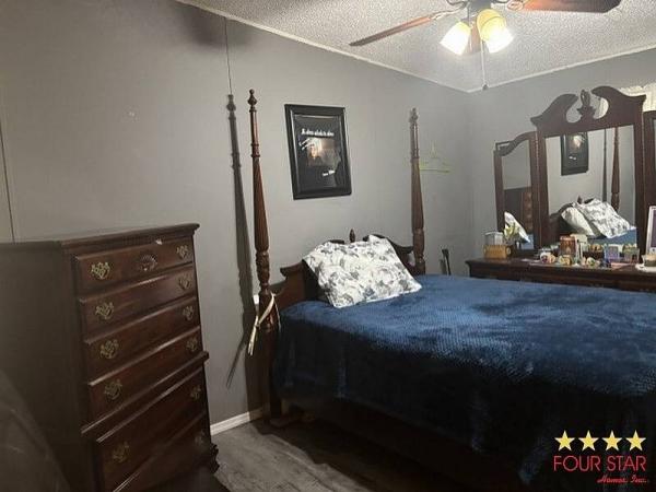 1990 SUNC  Home