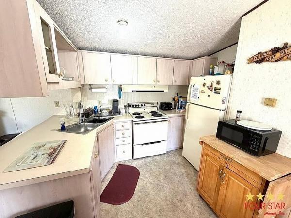 1990 BAYS  Home