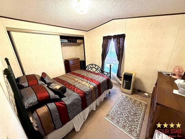 1990 BAYS  Home