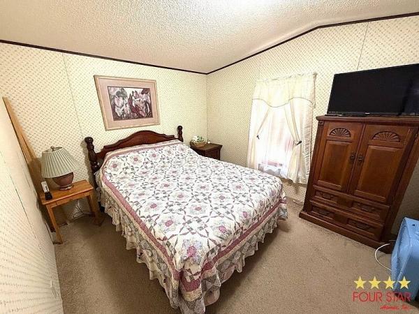 1990 BAYS  Home