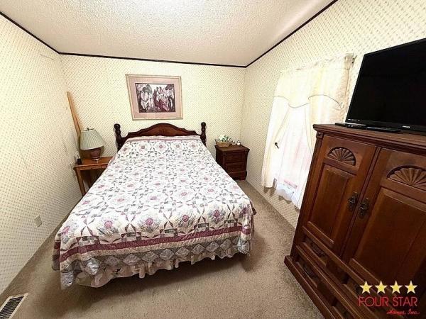 1990 BAYS  Home