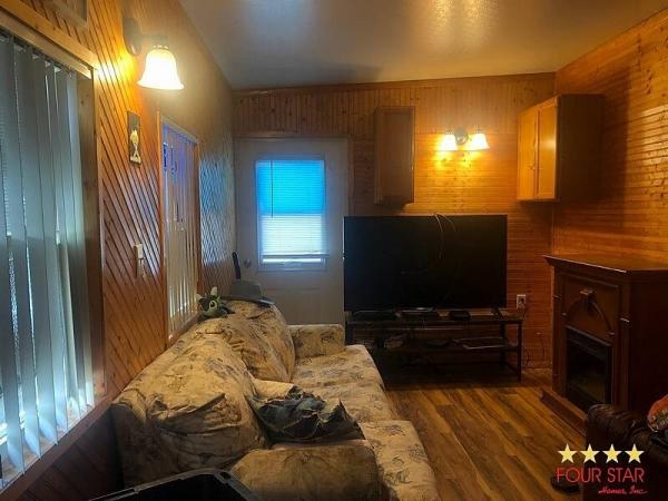 2000 WOOD  Home
