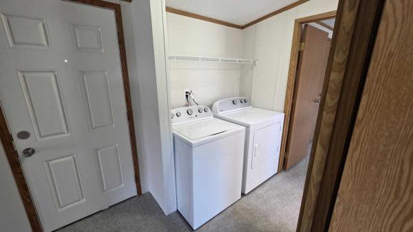 1999 Skyline Manufactured Home