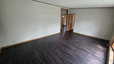 Photo 3 of 42 of home located at 17874 Dennis St Brownstown Township, MI 48174