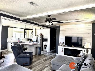 Photo 3 of 23 of home located at 126 Hibiscus Drive Leesburg, FL 34788