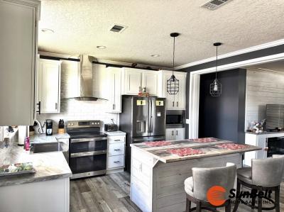 Photo 5 of 23 of home located at 126 Hibiscus Drive Leesburg, FL 34788