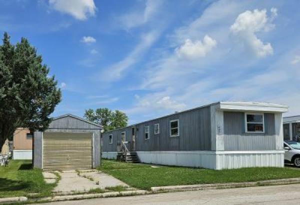 Photo 1 of 2 of home located at 1331 Bellevue St Lot 447 Green Bay, WI 54302