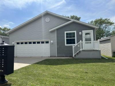 Photo 2 of 8 of home located at 121 Primrose Lane Green Bay, WI 54311
