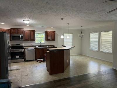 Photo 4 of 22 of home located at 505 W Robinson St Gaffney, SC 29341