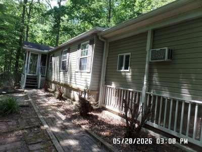 Photo 2 of 12 of home located at 13340 Mentzer Gap Rd Waynesboro, PA 17268