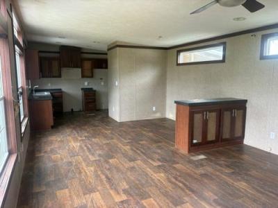 Photo 2 of 12 of home located at 25898 I-30 Frontage Rd Bryant, AR 72022
