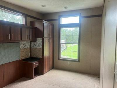 Photo 4 of 12 of home located at 25898 I-30 Frontage Rd Bryant, AR 72022