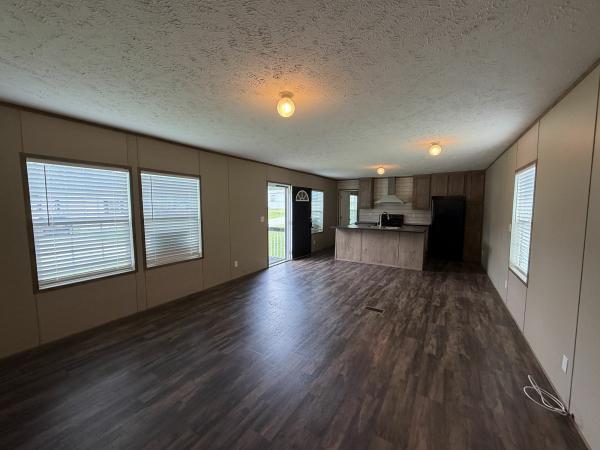 2022 THE BREEZE Manufactured Home