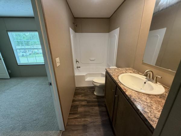 2022 THE BREEZE Manufactured Home