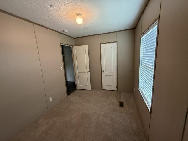 2022 THE BREEZE Manufactured Home