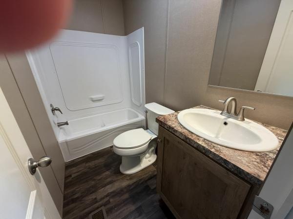 2022 THE BREEZE Manufactured Home