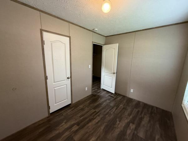 2022 THE BREEZE Manufactured Home