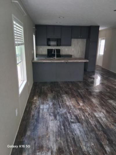 Photo 2 of 17 of home located at 308 B Myrtle St Patterson, LA 70392