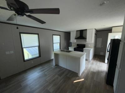 Photo 3 of 10 of home located at 1555 W 21st Ave Trlr 42 Covington, LA 70433