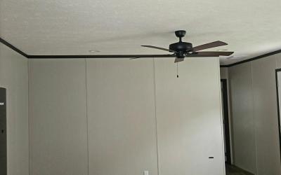 Photo 5 of 10 of home located at 1555 W 21st Ave Trlr 42 Covington, LA 70433